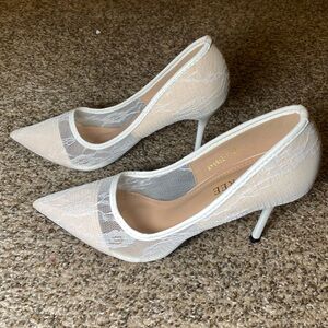 Lace Pointed-Toe Stiletto Pumps